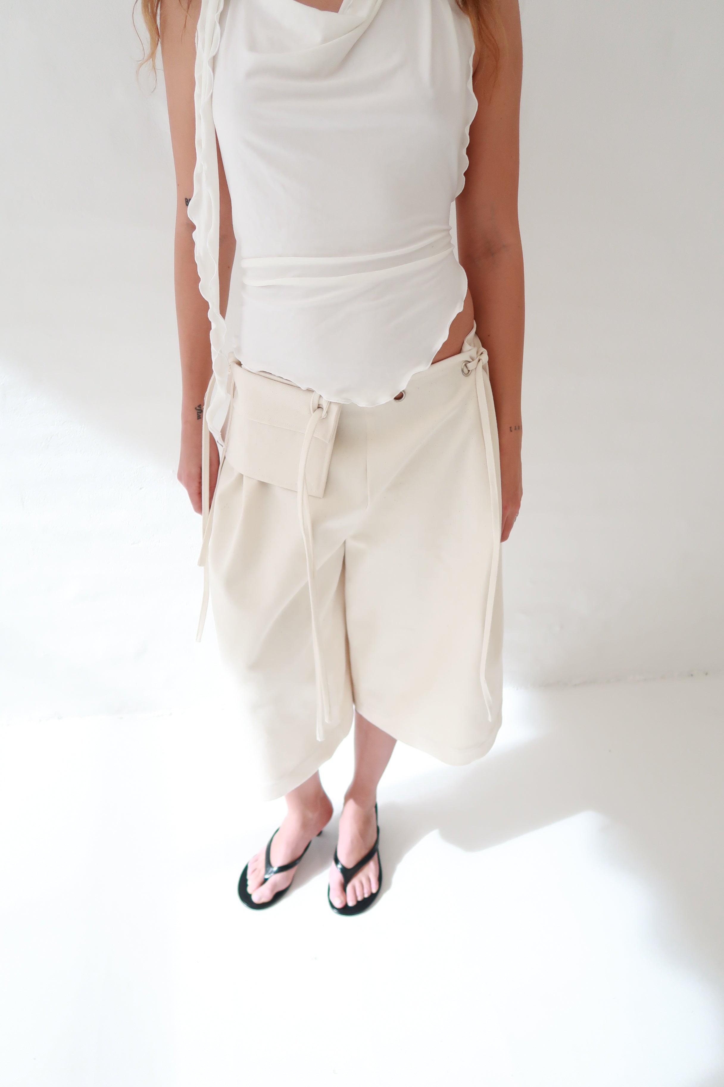 VENEDA DENIM CAPRI – Remain Kiki