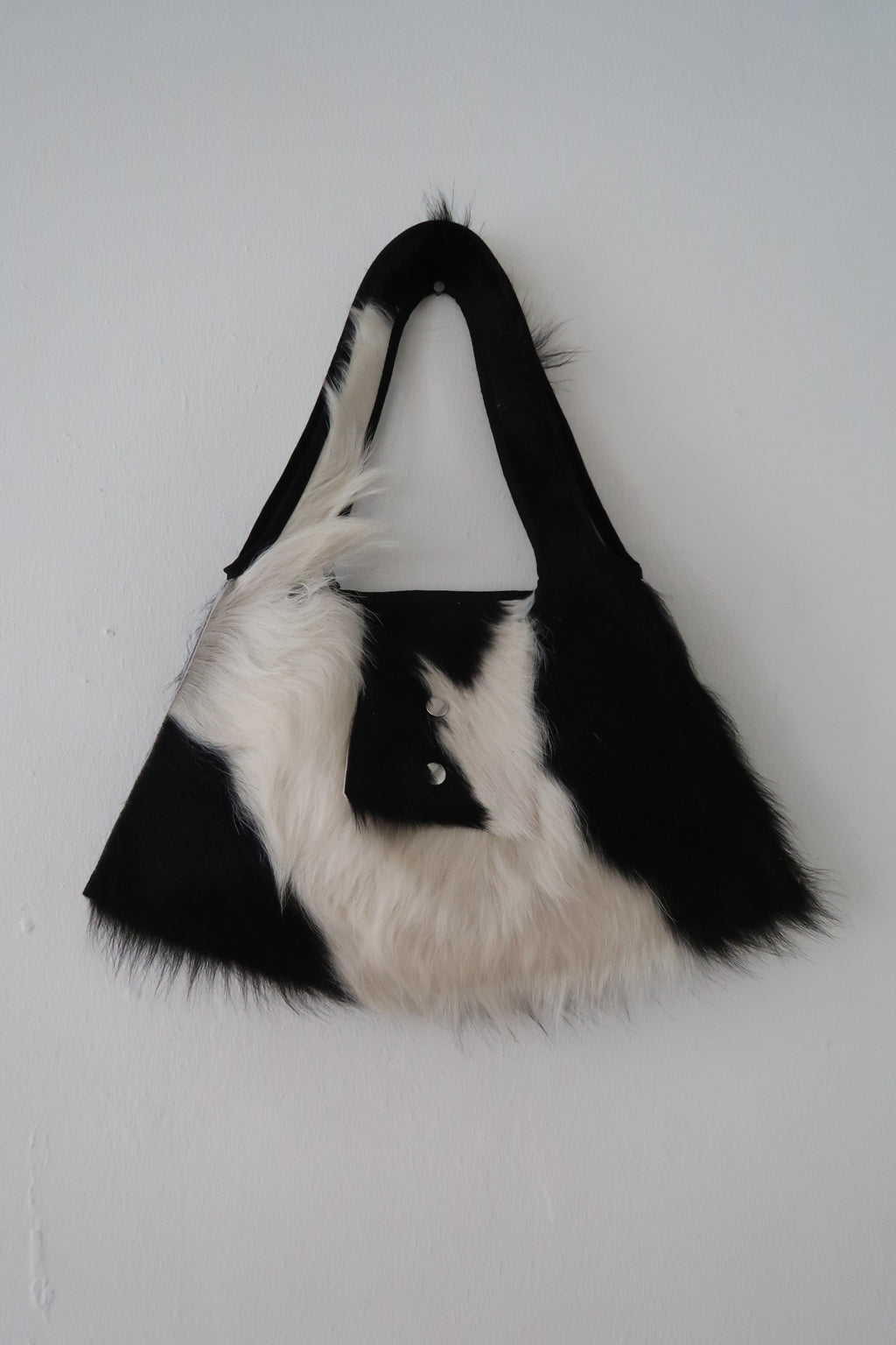 MIMI COW BAG SMALL 02 DROP 03